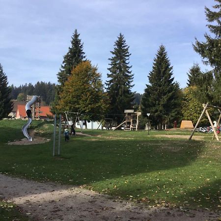 Gemuetliche 1Z Fewo In Schoenwald Mit Balkon, Schwimmbad, Sauna, Fitness Exteriör bild