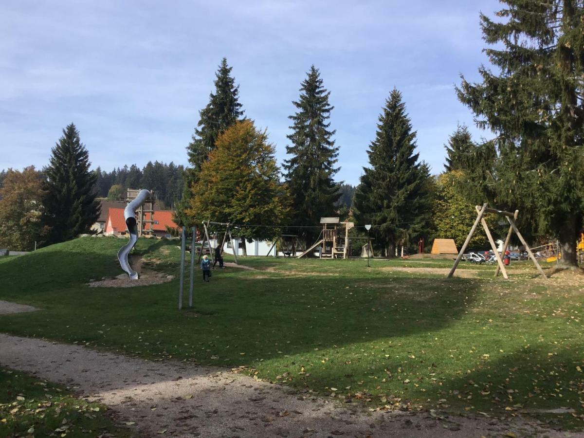 Gemuetliche 1Z Fewo In Schoenwald Mit Balkon, Schwimmbad, Sauna, Fitness Exteriör bild