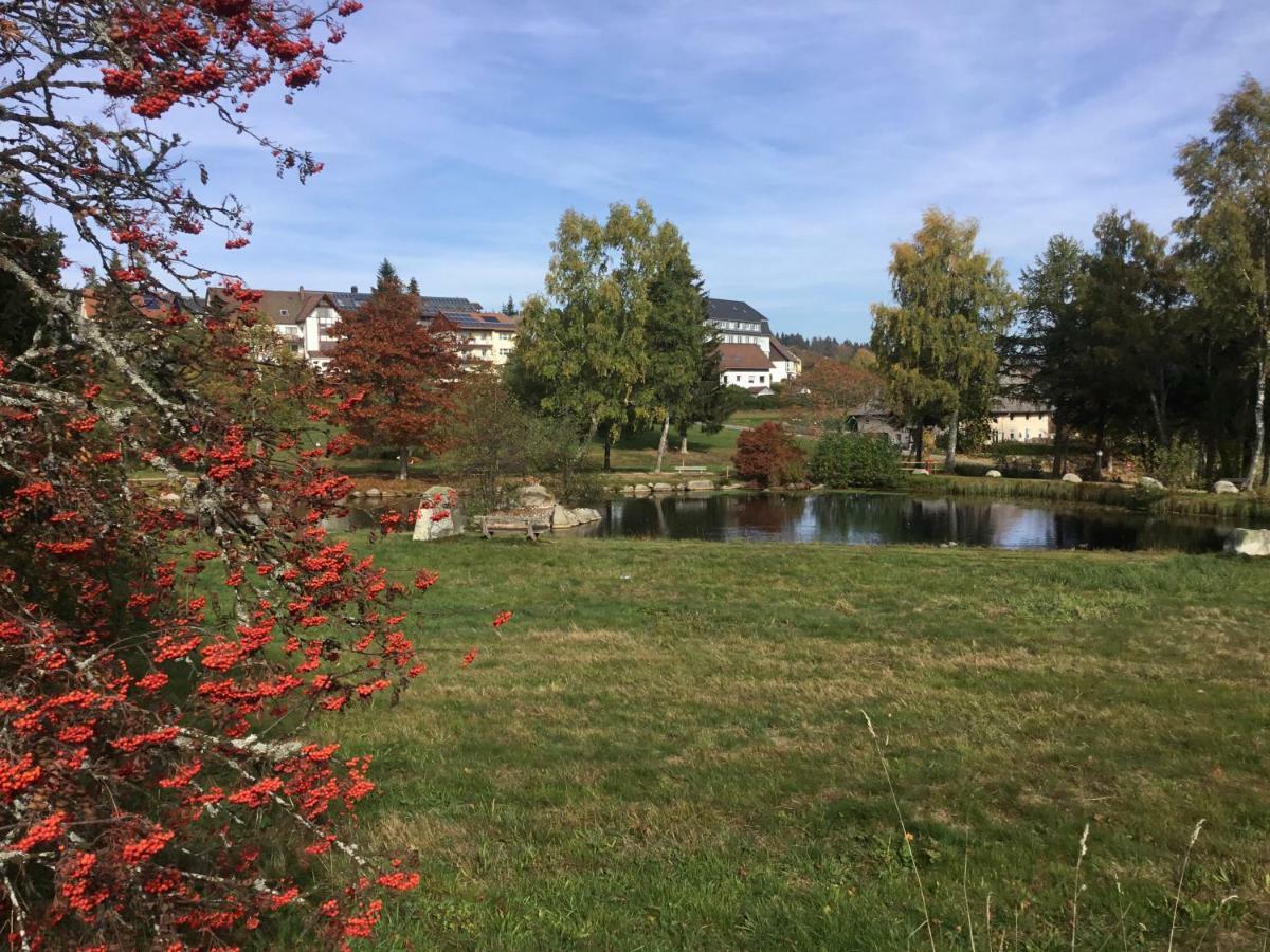Gemuetliche 1Z Fewo In Schoenwald Mit Balkon, Schwimmbad, Sauna, Fitness Exteriör bild
